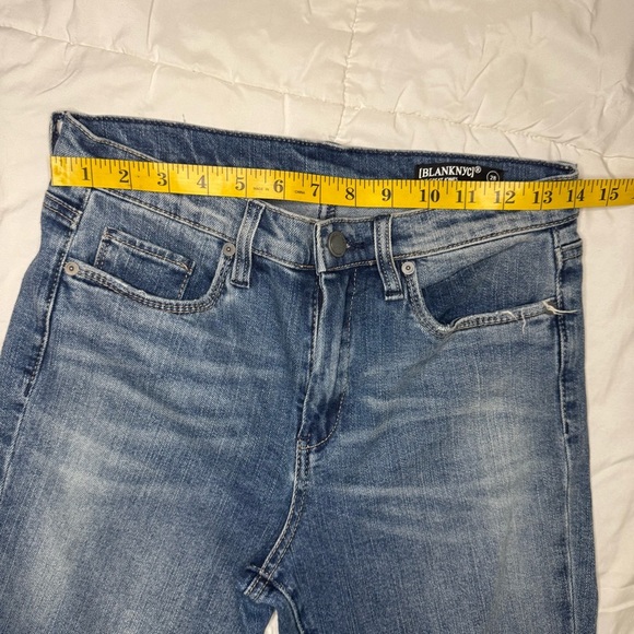 BlankNYC Women's Blue Distressed Jeans Size 28. #25 - Picture 4 of 11